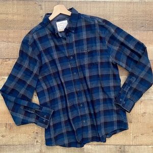 Blue Flannel Long-Sleeve by WEATHERPROOF VINTAGE